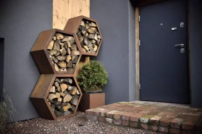 Cortenový dřevník Hex